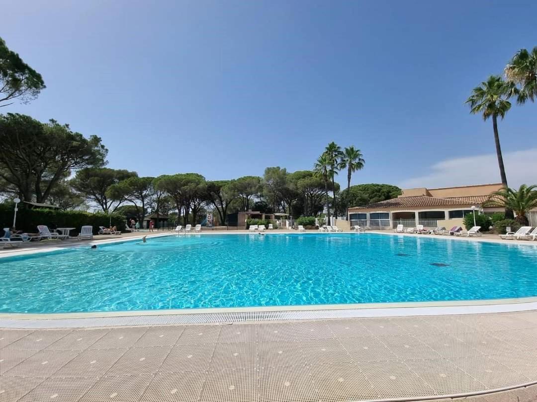Studio 4P Vue Piscine St Raphael Valescure - Au Coeur Des Golfs Saint-Raphaël Exterior foto